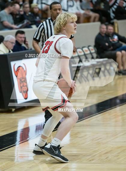 Thumbnail 2 in Archbishop Hoban vs. McKinley photogallery.