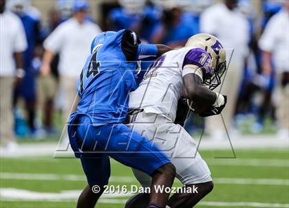 Thumbnail 2 in Easton @ Tyler (Battle on the Border) photogallery.