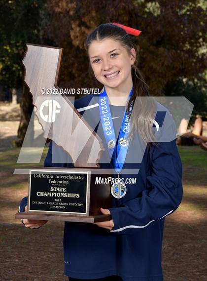 Thumbnail 3 in CIF State Cross Country Championships (Girls Awards) photogallery.
