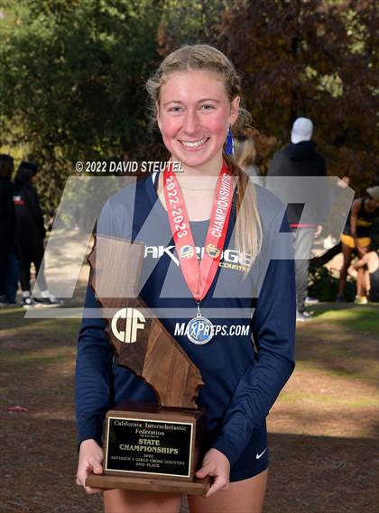 Thumbnail 2 in CIF State Cross Country Championships (Girls Awards) photogallery.