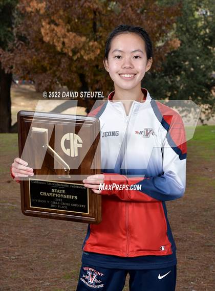 Thumbnail 3 in CIF State Cross Country Championships (Girls Awards) photogallery.