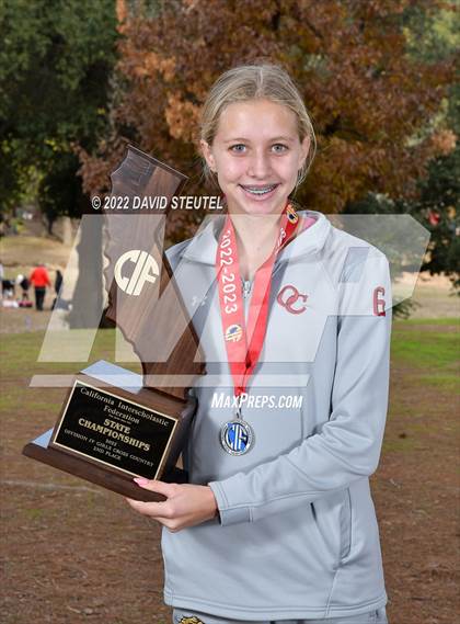 Thumbnail 2 in CIF State Cross Country Championships (Girls Awards) photogallery.