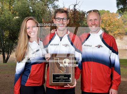 Thumbnail 2 in CIF State Cross Country Championships (Girls Awards) photogallery.