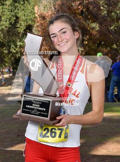 Thumbnail 2 in CIF State Cross Country Championships (Girls Awards) photogallery.