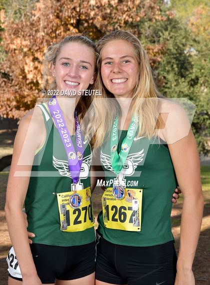 Thumbnail 2 in CIF State Cross Country Championships (Girls Awards) photogallery.