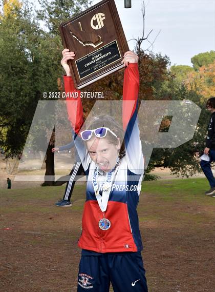 Thumbnail 2 in CIF State Cross Country Championships (Girls Awards) photogallery.