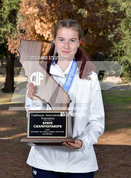 Thumbnail 2 in CIF State Cross Country Championships (Girls Awards) photogallery.