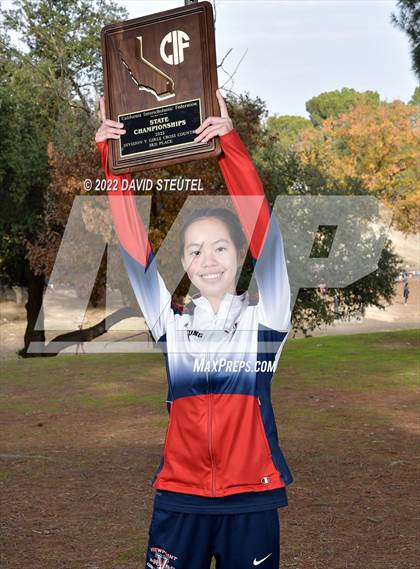 Thumbnail 1 in CIF State Cross Country Championships (Girls Awards) photogallery.