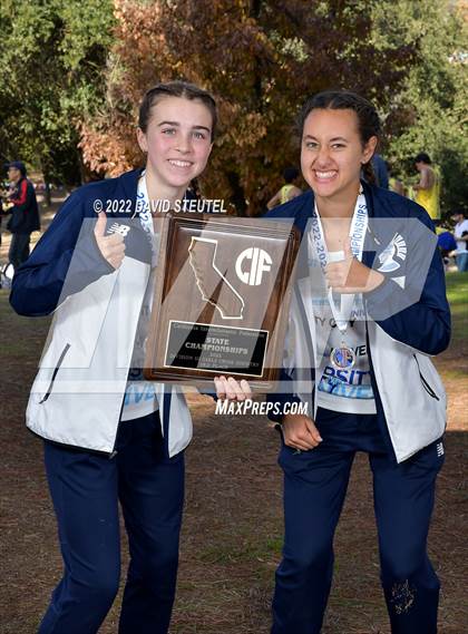 Thumbnail 1 in CIF State Cross Country Championships (Girls Awards) photogallery.