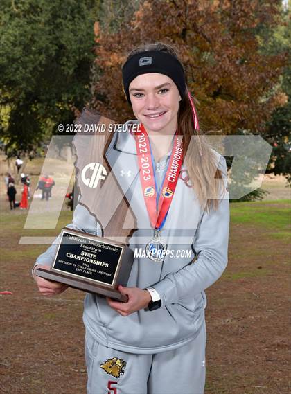 Thumbnail 1 in CIF State Cross Country Championships (Girls Awards) photogallery.