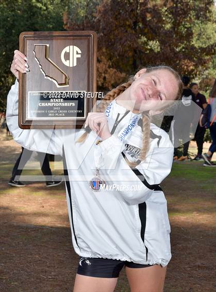 Thumbnail 1 in CIF State Cross Country Championships (Girls Awards) photogallery.
