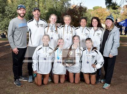 Thumbnail 2 in CIF State Cross Country Championships (Girls Awards) photogallery.