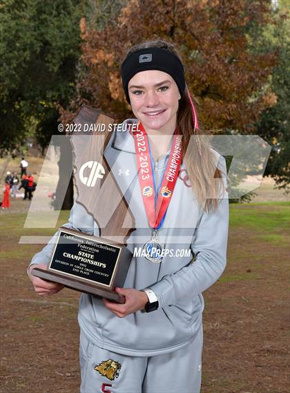 Thumbnail 3 in CIF State Cross Country Championships (Girls Awards) photogallery.