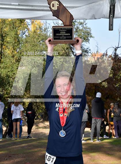 Thumbnail 1 in CIF State Cross Country Championships (Girls Awards) photogallery.