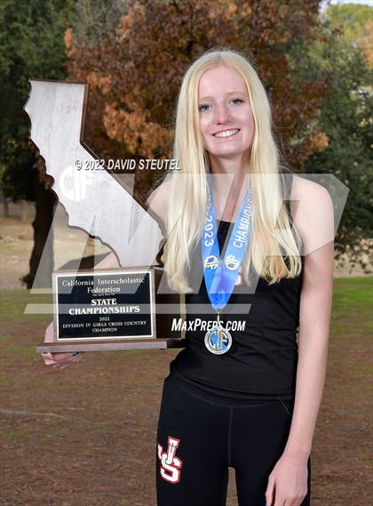 Thumbnail 1 in CIF State Cross Country Championships (Girls Awards) photogallery.