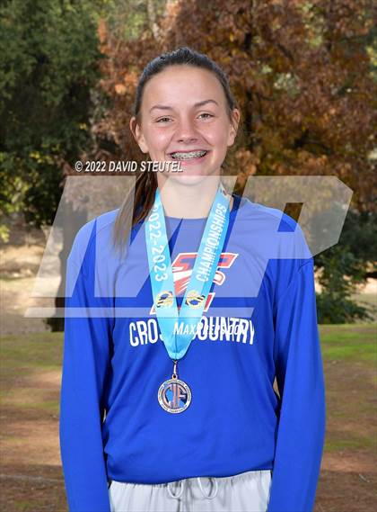 Thumbnail 1 in CIF State Cross Country Championships (Girls Awards) photogallery.