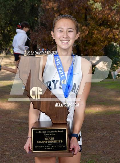 Thumbnail 2 in CIF State Cross Country Championships (Girls Awards) photogallery.