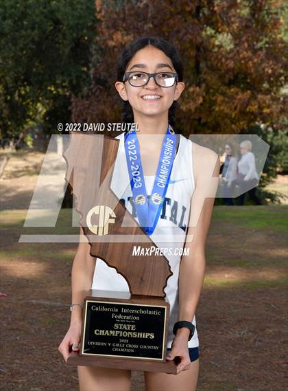 Thumbnail 3 in CIF State Cross Country Championships (Girls Awards) photogallery.