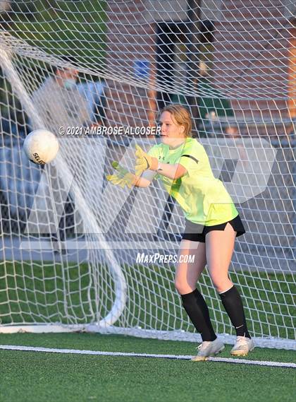 Thumbnail 1 in Memorial vs. Stratford (UIL 6A Regional Playoff) photogallery.