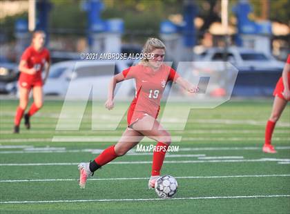 Thumbnail 2 in Memorial vs. Stratford (UIL 6A Regional Playoff) photogallery.