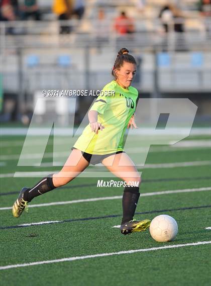 Thumbnail 2 in Memorial vs. Stratford (UIL 6A Regional Playoff) photogallery.