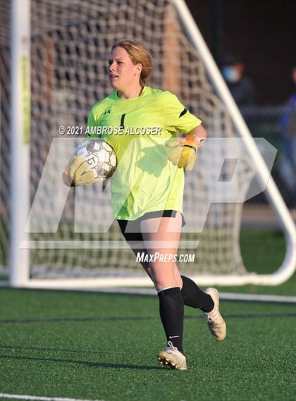Thumbnail 2 in Memorial vs. Stratford (UIL 6A Regional Playoff) photogallery.