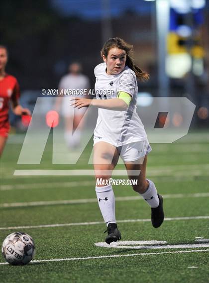 Thumbnail 1 in Memorial vs. Stratford (UIL 6A Regional Playoff) photogallery.