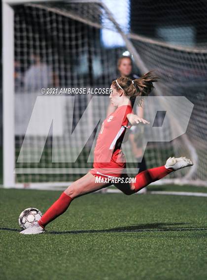 Thumbnail 1 in Memorial vs. Stratford (UIL 6A Regional Playoff) photogallery.