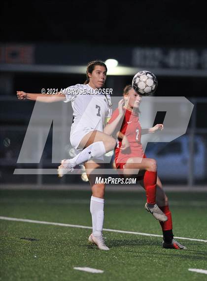 Thumbnail 2 in Memorial vs. Stratford (UIL 6A Regional Playoff) photogallery.