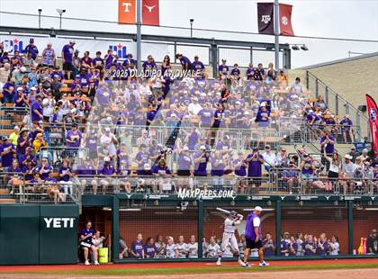 Thumbnail 1 in Shiner vs. Sundown (UIL Softball 2A Div 2 Final) photogallery.