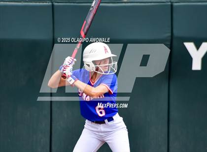 Thumbnail 2 in Shiner vs. Sundown (UIL Softball 2A Div 2 Final) photogallery.