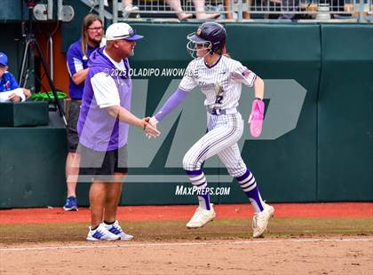 Thumbnail 3 in Shiner vs. Sundown (UIL Softball 2A Div 2 Final) photogallery.