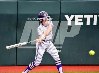 Thumbnail 1 in Shiner vs. Sundown (UIL Softball 2A Div 2 Final) photogallery.