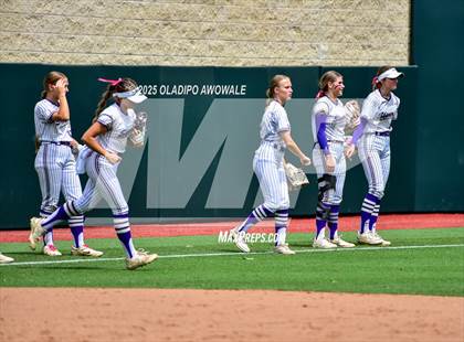 Thumbnail 2 in Shiner vs. Sundown (UIL Softball 2A Div 2 Final) photogallery.