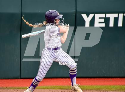 Thumbnail 2 in Shiner vs. Sundown (UIL Softball 2A Div 2 Final) photogallery.