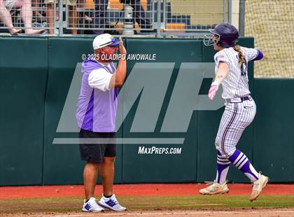 Thumbnail 1 in Shiner vs. Sundown (UIL Softball 2A Div 2 Final) photogallery.