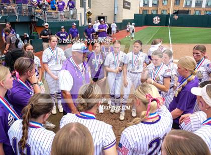 Thumbnail 2 in Shiner vs. Sundown (UIL Softball 2A Div 2 Final) photogallery.