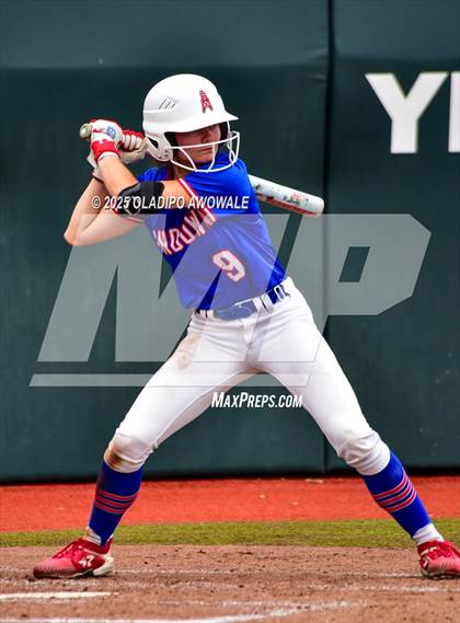 Thumbnail 3 in Shiner vs. Sundown (UIL Softball 2A Div 2 Final) photogallery.