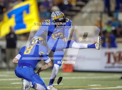 Thumbnail 3 in Nacogdoches vs. Jacksonville photogallery.