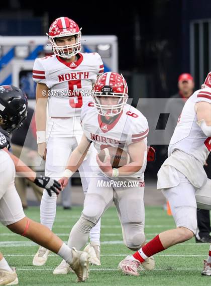 Thumbnail 3 in Marblehead vs. North Attleborough (MIAA Division 3 Final) photogallery.