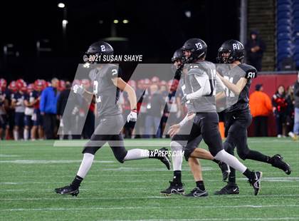 Thumbnail 2 in Marblehead vs. North Attleborough (MIAA Division 3 Final) photogallery.