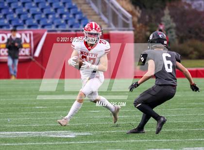 Thumbnail 2 in Marblehead vs. North Attleborough (MIAA Division 3 Final) photogallery.