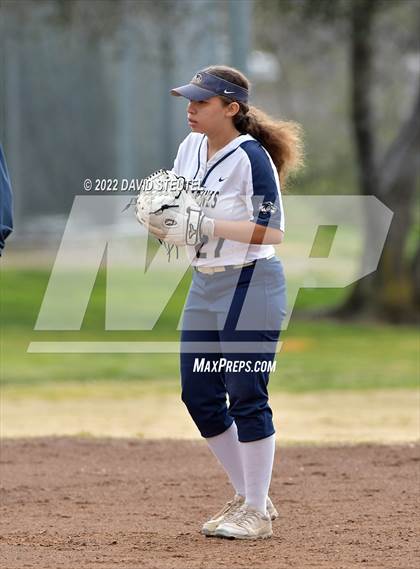 Thumbnail 2 in Woodcreek vs. Rosemont photogallery.