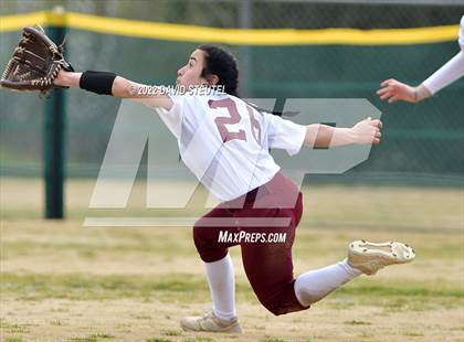 Thumbnail 1 in Woodcreek vs. Rosemont photogallery.