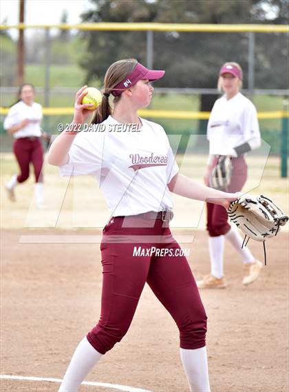 Thumbnail 3 in Woodcreek vs. Rosemont photogallery.