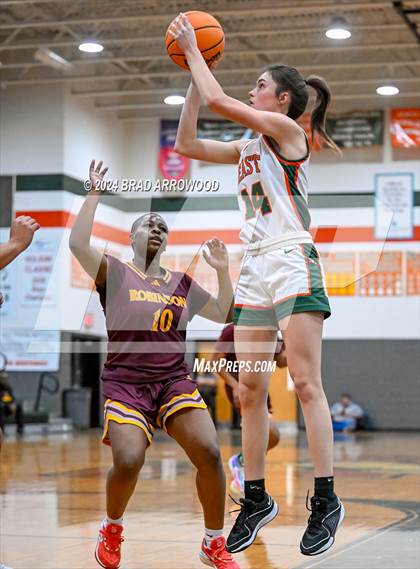 Thumbnail 3 in Robinson vs East Lincoln (East Lincoln Winter Jam) photogallery.