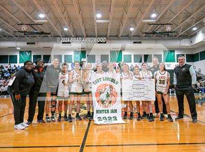 Thumbnail 3 in Robinson vs East Lincoln (East Lincoln Winter Jam) photogallery.