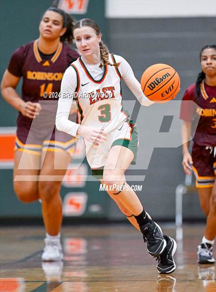 Thumbnail 2 in Robinson vs East Lincoln (East Lincoln Winter Jam) photogallery.