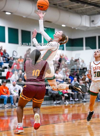 Thumbnail 2 in Robinson vs East Lincoln (East Lincoln Winter Jam) photogallery.