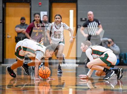 Thumbnail 2 in Robinson vs East Lincoln (East Lincoln Winter Jam) photogallery.